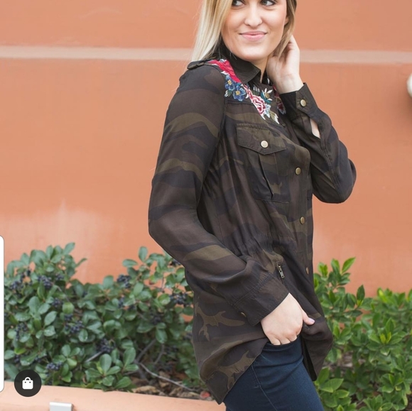 Johnny was MICA DRAWSTRING MILITARY COAT - Picture 2 of 8